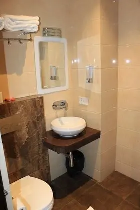 Deluxe Dört Kişilik Oda, Birden Çok Yatak Odası, Sigara İçilebilir