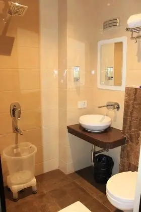 Deluxe Tek Büyük Yataklı Oda, 1 Çift Kişilik Yatak
