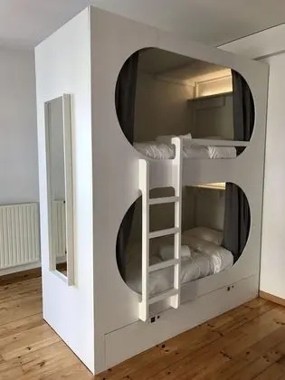 Private sleeping pod in 8 people dormitory