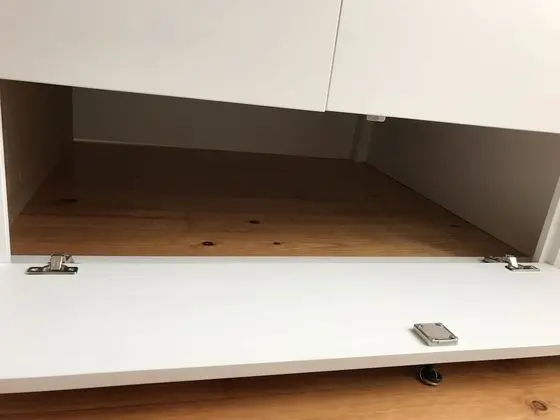 Private sleeping pod in 8 people dormitory