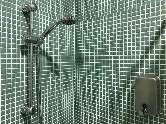 Private sleeping pod in 8 people dormitory