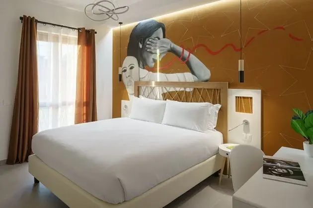 Deluxe Tek Büyük Yataklı Oda