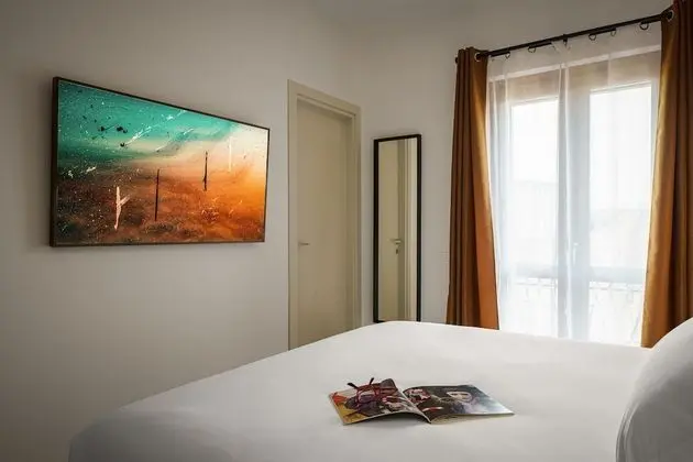 Deluxe Tek Büyük Yataklı Oda