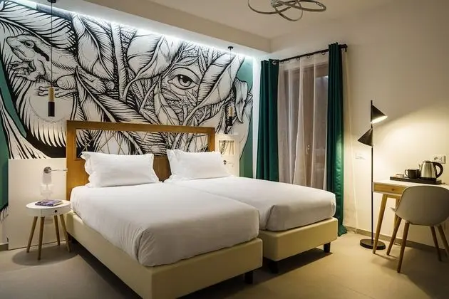 Superior Tek Büyük veya İki Ayrı Yataklı Oda