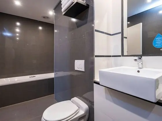Standard Tek Büyük Yataklı Oda