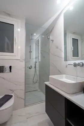 Design Tek Büyük Yataklı Oda