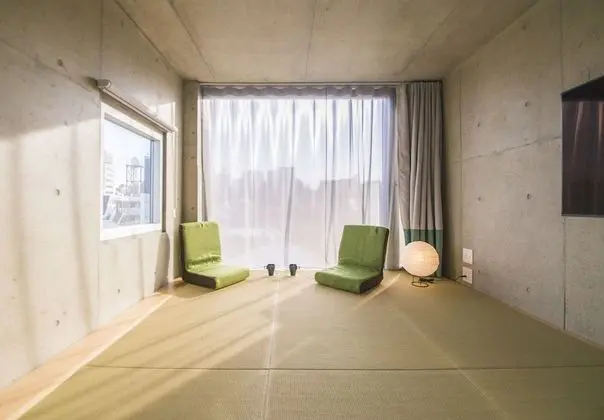 Üç Kişilik Oda, Teras (Room #5)