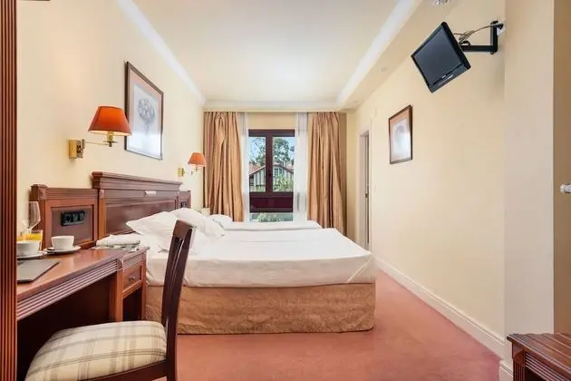 Tek Büyük Yataklı Oda (+ 1 adult extra bed)