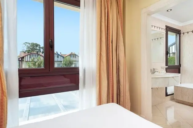 Tek Büyük Yataklı Oda (+ 1 adult extra bed)