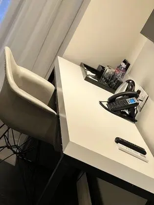 Business Tek Büyük Yataklı Oda