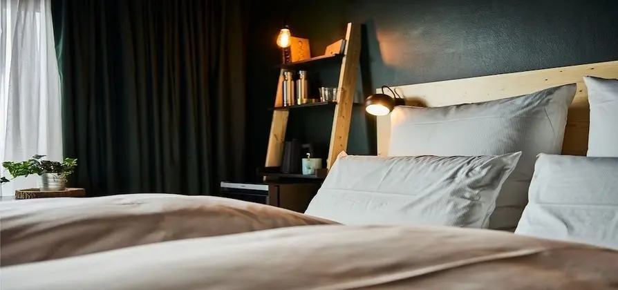 Comfort Tek Büyük Yataklı Oda