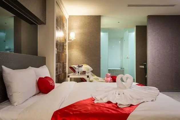 Deluxe Tek Büyük Yataklı Oda