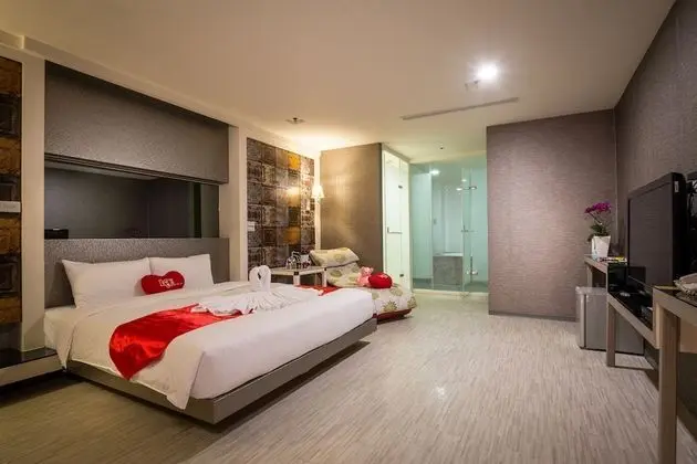 Deluxe Tek Büyük Yataklı Oda