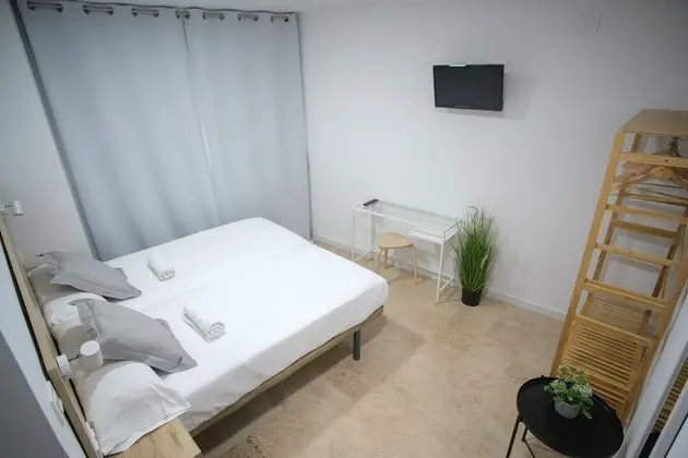 Standard Tek Büyük Yataklı Oda, Sigara İçilmez, Ortak Banyo