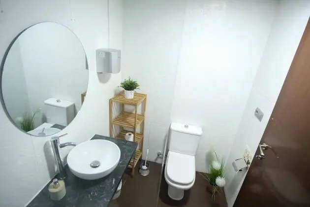 Tek Kişilik Oda, Sigara İçilmez, Ortak Banyo