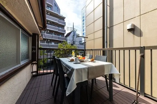 Oda, Sigara İçilmez, Balkon (2nd Floor)