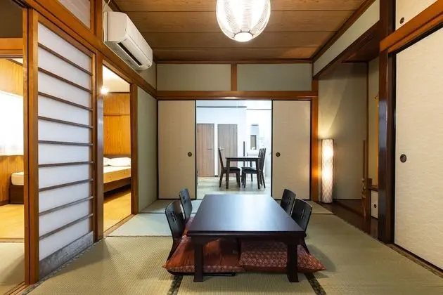 Oda, Sigara İçilmez, Zemin Kat (Dining Kitchen.)