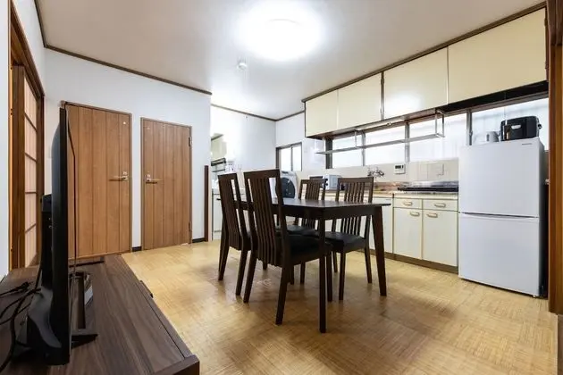 Oda, Sigara İçilmez, Zemin Kat (Dining Kitchen.)