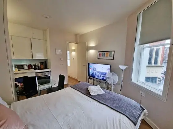 Deluxe Stüdyo, 1 Çift Kişilik Yatak, Küvet