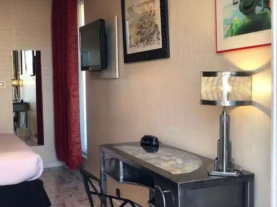 Deluxe Tek Büyük Yataklı Oda (Atelier)