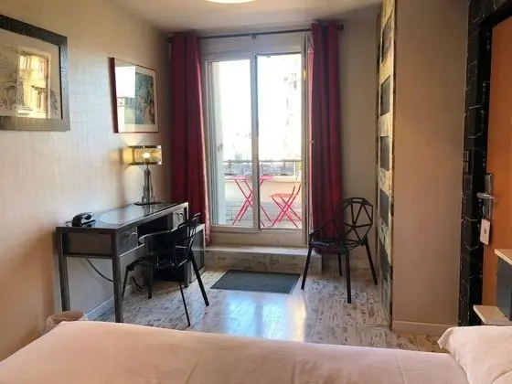 Deluxe Tek Büyük Yataklı Oda (Atelier)