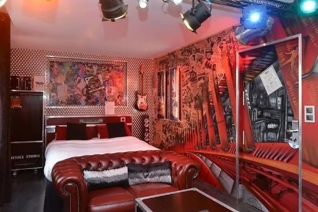 Deluxe Tek Büyük Yataklı Oda (Backstage)