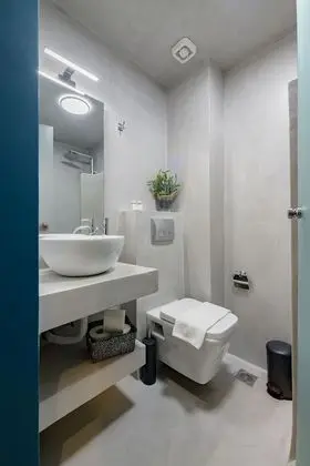 Luxury Tek Büyük Yataklı Oda