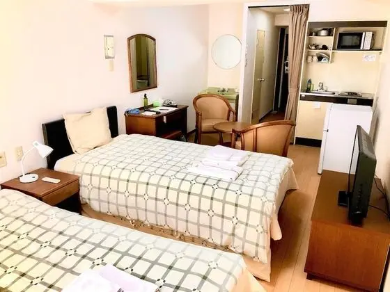 İki Ayrı Yataklı Oda, Sigara İçilebilir