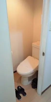 İki Ayrı Yataklı Oda, Sigara İçilebilir