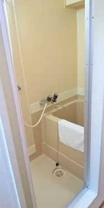 İki Ayrı Yataklı Oda, Sigara İçilebilir