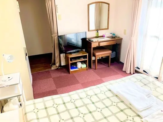 Tek Kişilik Oda, Sigara İçilebilir