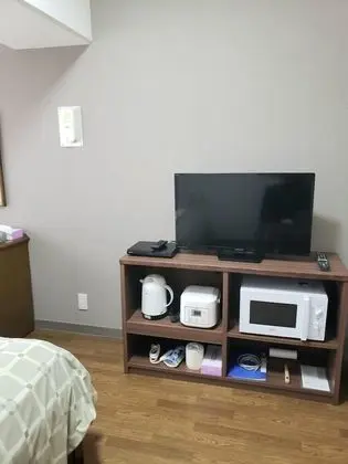 Tek Kişilik Oda, Sigara İçilebilir