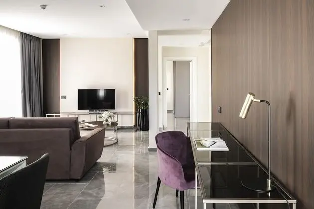 Çatı Katı Süiti (Penthouse)