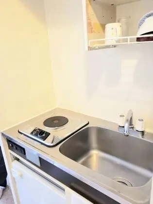 Tek Kişilik Oda, Sigara İçilebilir