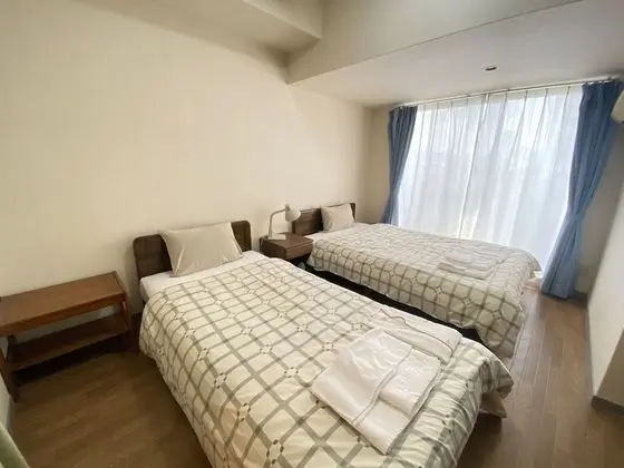 İki Ayrı Yataklı Oda, Sigara İçilebilir