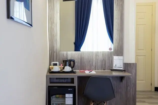 Üç Kişilik Oda