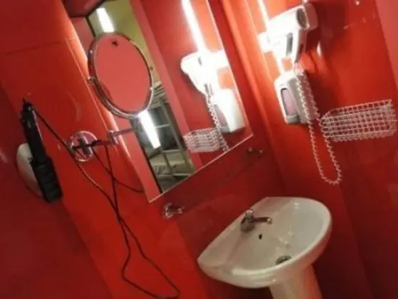 Ortak Ranzalı Oda, Karma Ranzalı Oda (4 Bed Dorm)
