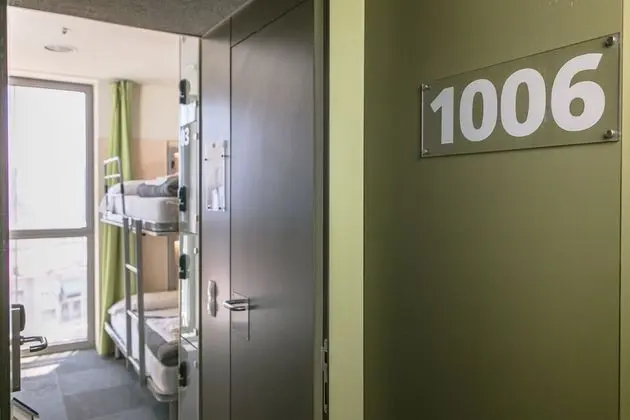 Ortak Ranzalı Oda, Karma Ranzalı Oda (4 Bed Dorm)
