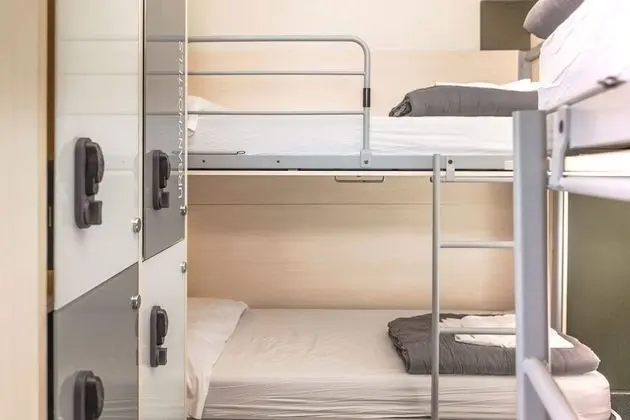 Ortak Ranzalı Oda, Karma Ranzalı Oda (4 Bed Dorm)