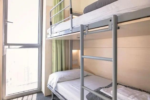 Ortak Ranzalı Oda, Karma Ranzalı Oda (4 Bed Dorm)