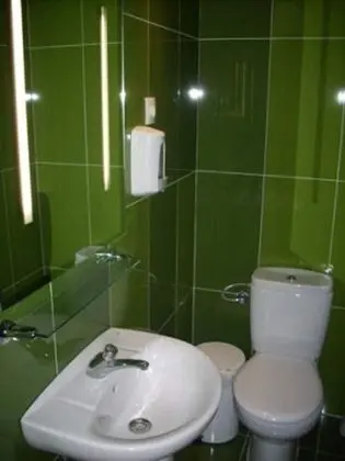 Üç Kişilik Oda, Özel Banyo