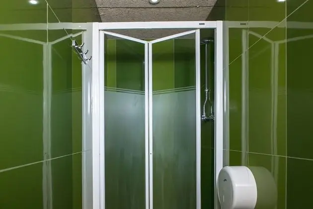 Üç Kişilik Oda, Özel Banyo