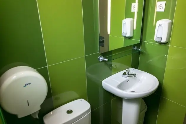Üç Kişilik Oda, Özel Banyo