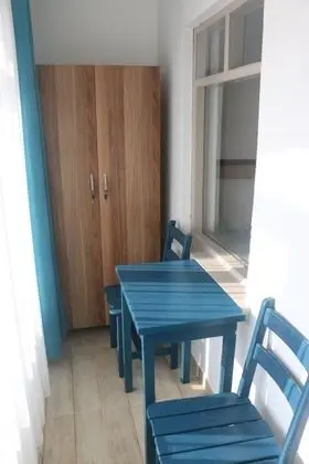 Aile Suiti, Kısmi Deniz Manzaralı
