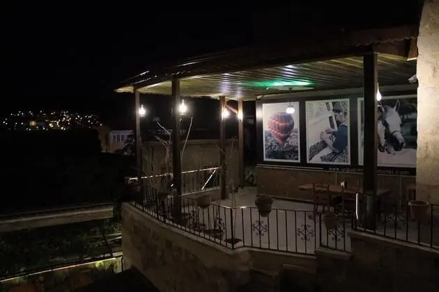 Comfort Tek Büyük veya İki Ayrı Yataklı Oda, 1 Yatak Odası, Avlu