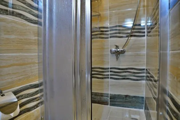 Design Tek Büyük Yataklı Oda, 1 Çift Kişilik Yatak
