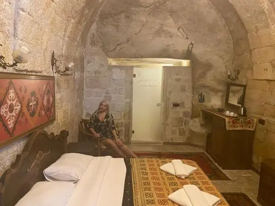 Mağara Oda
