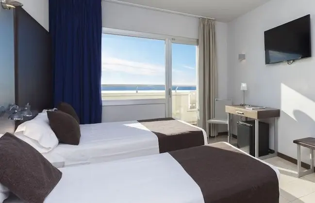 Deluxe Üç Kişilik Oda, Balkon, Deniz Manzaralı