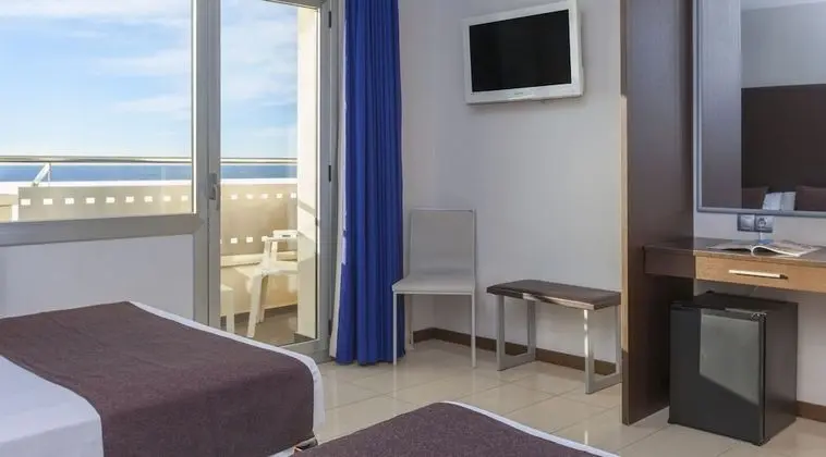Deluxe Üç Kişilik Oda, Balkon, Deniz Manzaralı