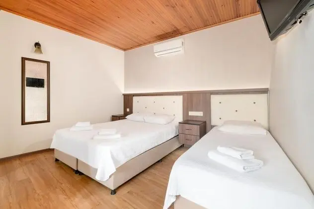 Triple, Şehir Manzaralı